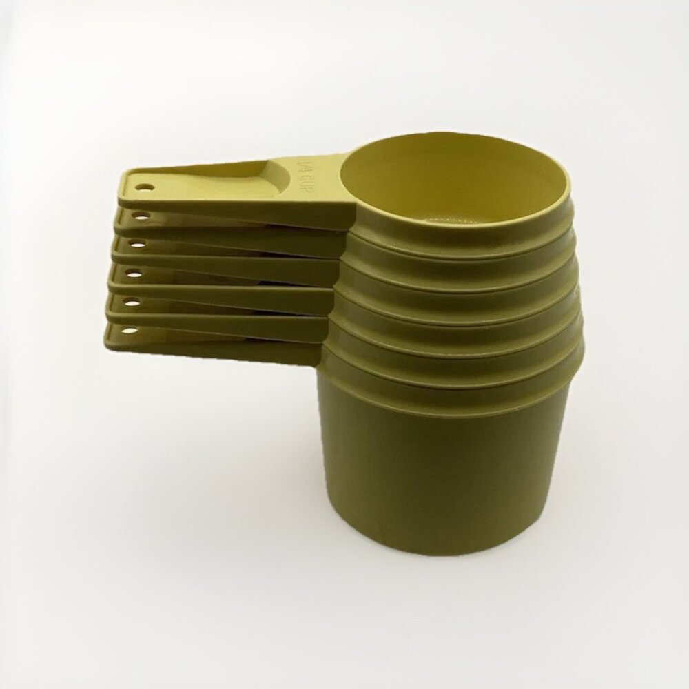 Vintage Tupperware Measuring Cups Set of 6 Harvest Gold Yellow Nesting USA Lot - Picture 9 of 9